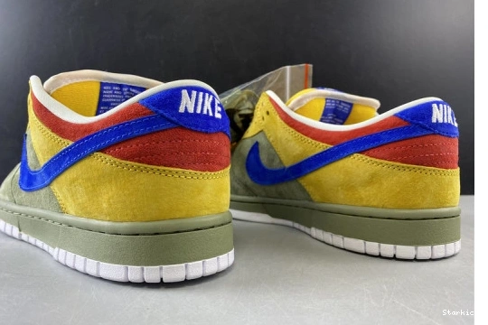 N 313170-341 Stuff Puff Nike SB Dunk Low 1219